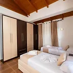 شقة فندقية Jiota 3*