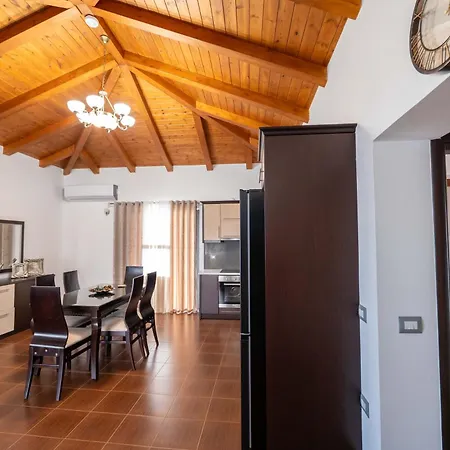 Jiota Ξενοδοχείο με διαμερίσματα