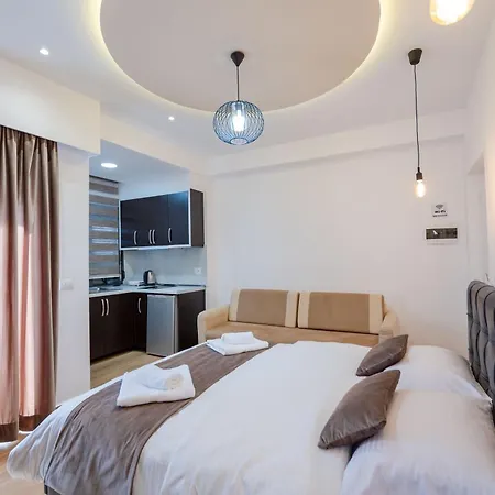 Ξενοδοχείο με διαμερίσματα Jiota Εξαμίλιο